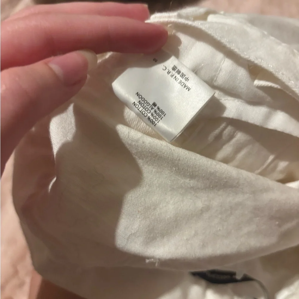 Brandy Melville White Shorts - Picture 5 of 5